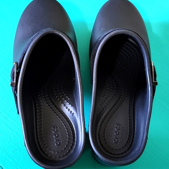 Womens Clogs By CROCS Sz 7W - Picture 5 of 7